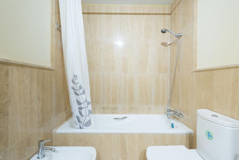 Hotel Apartamento Americas 4*